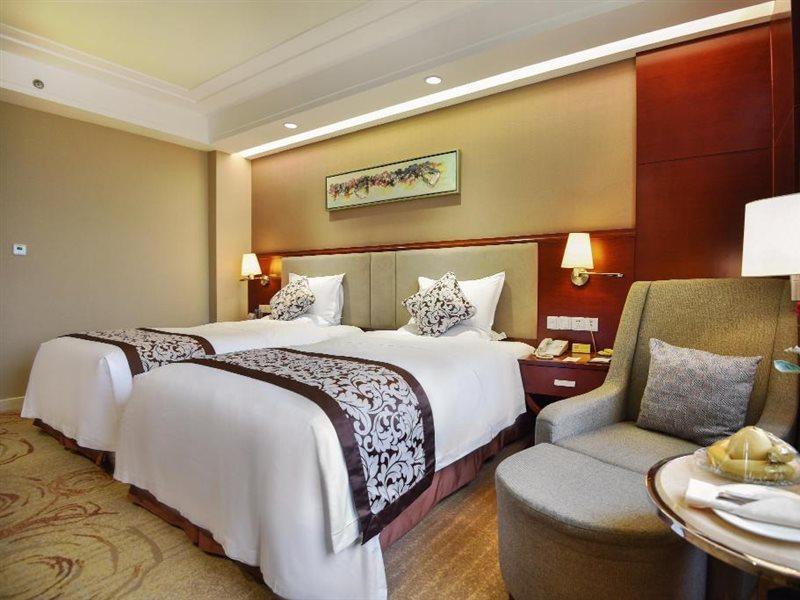 Guangxi Wharton International Hotel Nanning Exterior foto